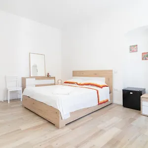 https://suite-n12-luxury-apartment.barihotels.org
