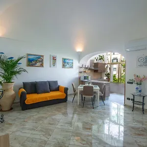 https://casalina-amalfi-center.hotels-amalfi.com