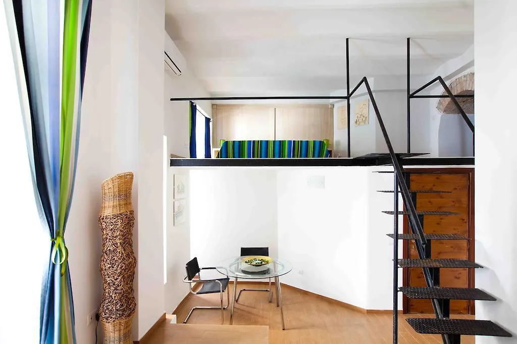 Colosseo Accomodation Apartment Rome