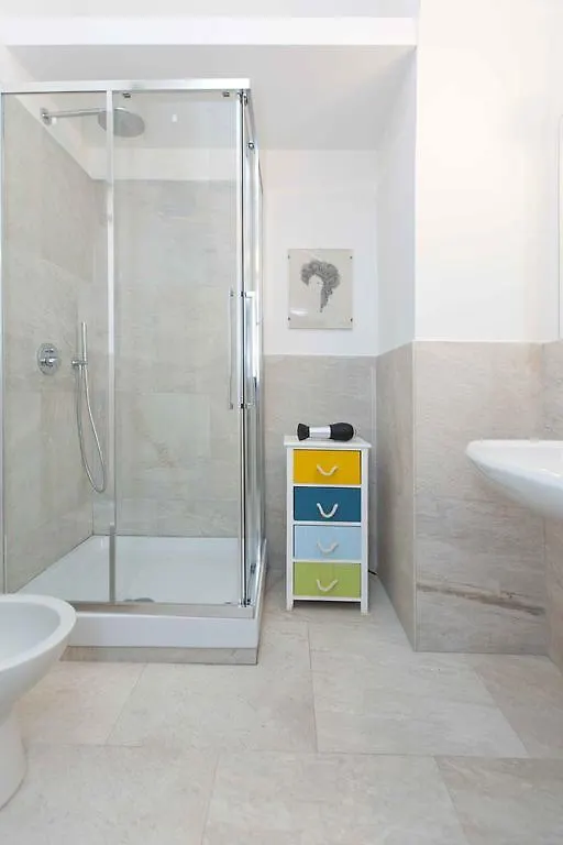 Colosseo Accomodation Apartment Rome 0*,