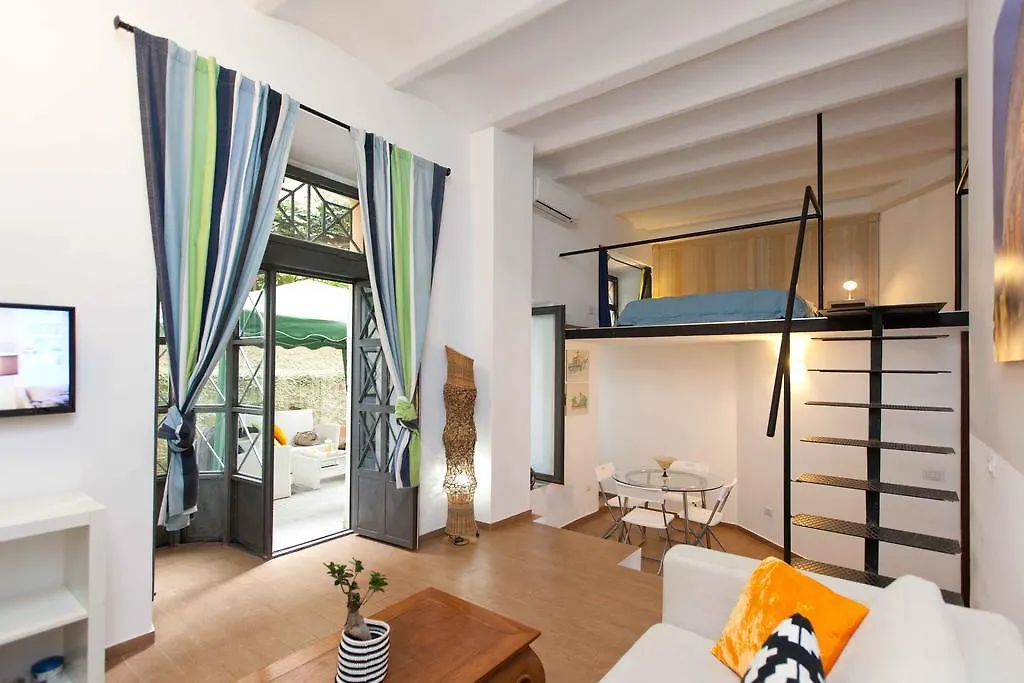 Colosseo Accomodation Apartment Rome