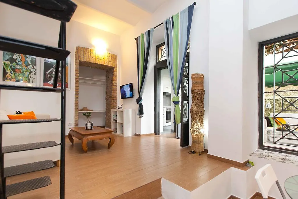 Colosseo Accomodation Apartment Rome